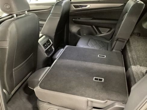 Certified 2024 Volkswagen Atlas Cross Sport SE AWD/4WD image 15