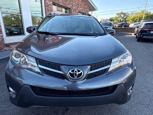 Used 2014 Toyota RAV4 XLE AWD/4WD image 2