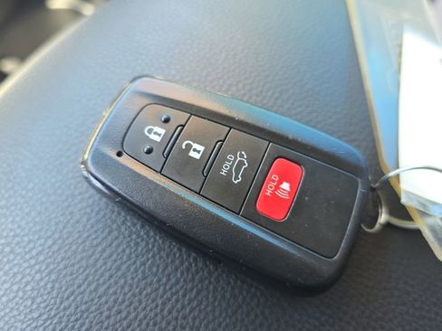Used 2024 Toyota RAV4 XLE w/ Convenience Package FWD image 29