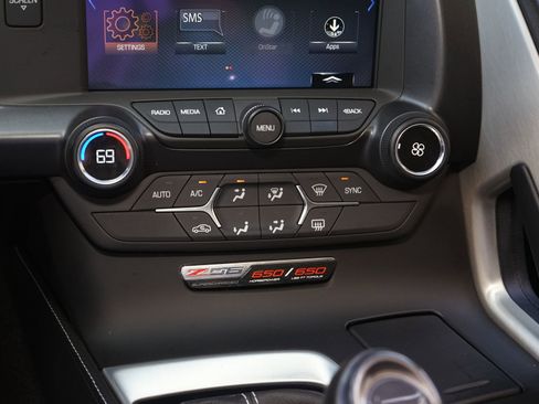 Used 2017 Chevrolet Corvette Z06 image 16