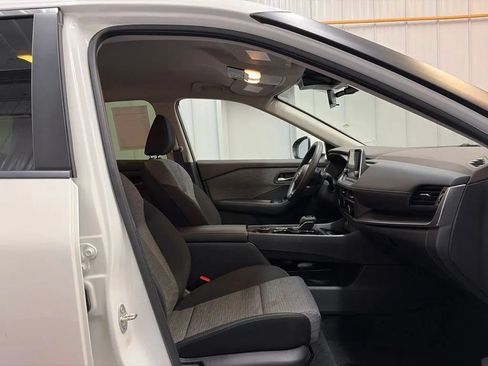 Used 2023 Nissan Rogue SV AWD/4WD image 21