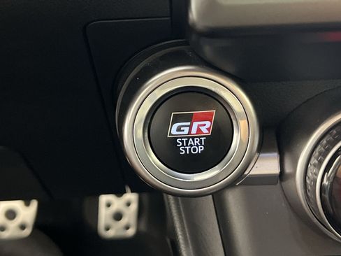Used 2025 Toyota GR86 Premium w/ Performance Package RWD image 34