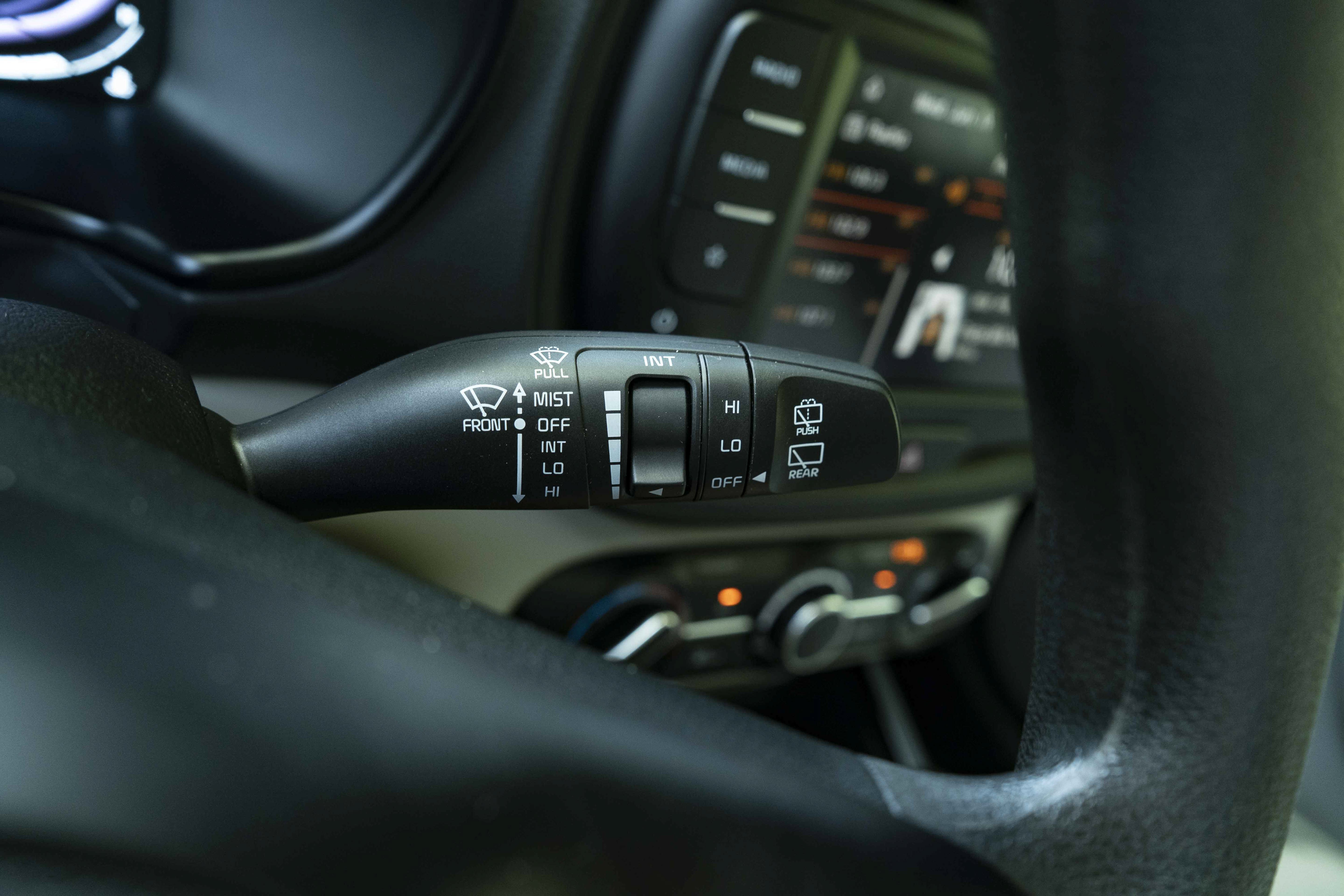 Used 2025 Kia Soul LX FWD image 23
