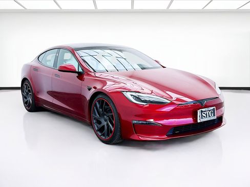 Used 2026 Tesla Model S image 3