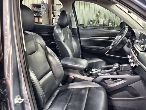 Used 2021 Kia Telluride S FWD image 31