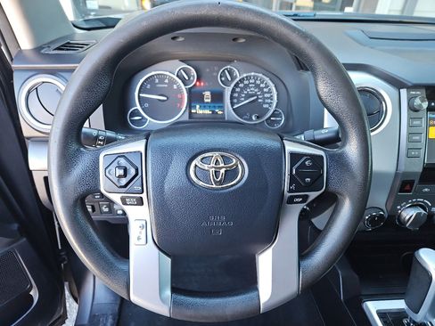 Used 2016 Toyota Tundra SR5 w/ TRD Off Road Package image 20