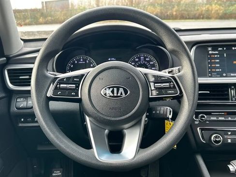 Used 2020 Kia Optima LX image 18