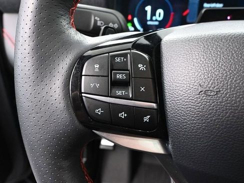 Used 2025 Ford Explorer ST image 28