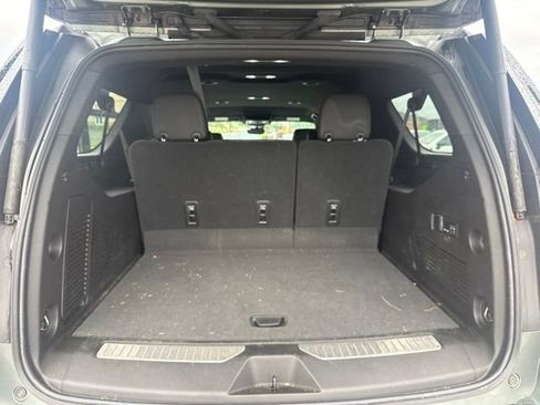 Used 2023 Chevrolet Suburban High Country AWD/4WD image 30