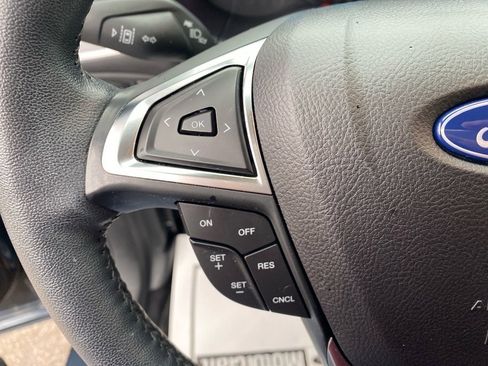 Used 2024 Ford Edge SEL w/ Convenience Package image 17