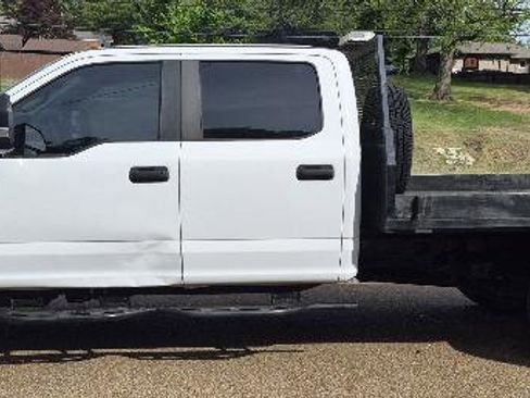 Used 2018 Ford F350 XL w/ Power Equipment Group image 2