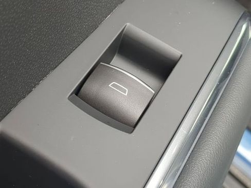 New 2026 GMC Acadia Denali w/ Super Cruise Package image 38