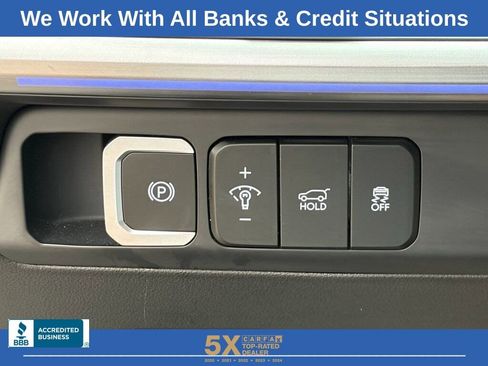 Used 2024 Hyundai Santa Fe Limited image 26