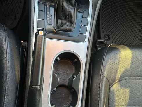 Used 2013 Volkswagen Passat 2.5 SE image 44