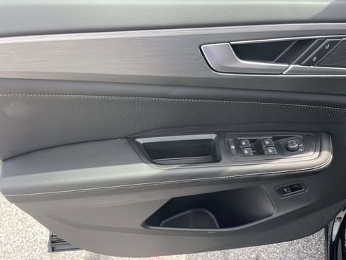 New 2026 Volkswagen Atlas Cross Sport SE AWD/4WD image 16