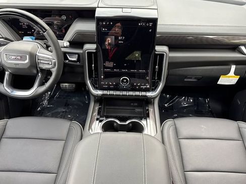 New 2026 GMC Yukon Elevation w/ Elevation Premium Package AWD/4WD image 14
