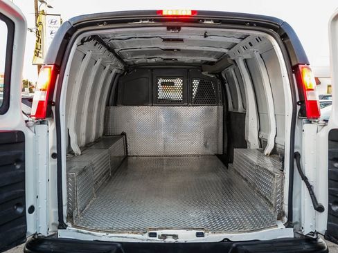 Used 2022 GMC Savana 2500 w/ Driver Convenience Package image 24