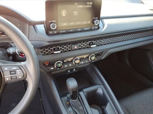 Used 2024 Honda Accord EX image 24