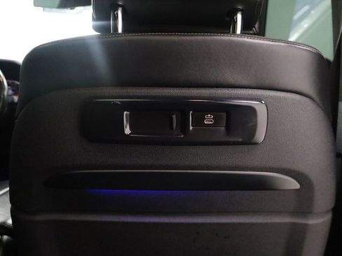 Used 2019 BMW X7 xDrive50i w/ M Sport Package AWD/4WD image 25