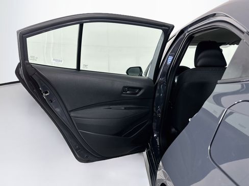Used 2025 Toyota Corolla LE FWD image 24