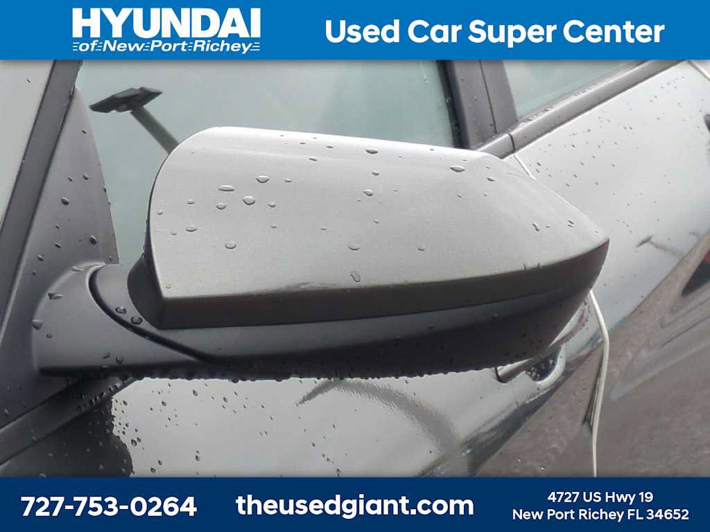 Certified 2024 Hyundai Elantra SEL FWD image 11