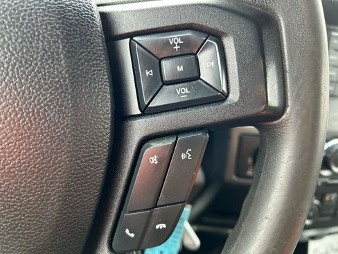 Used 2015 Ford F150 XLT image 17