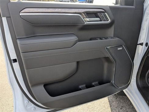 New 2026 Chevrolet Silverado 1500 LTZ w/ LTZ Premium Package image 9