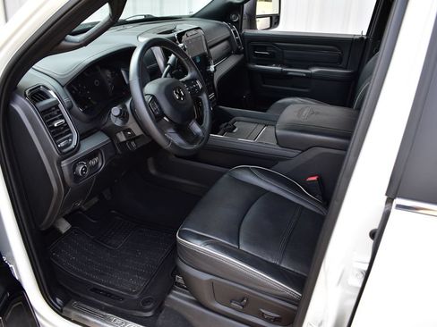 Used 2024 RAM 2500 Limited AWD/4WD image 25