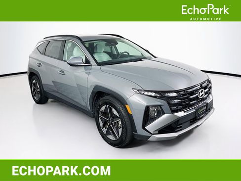 Used 2025 Hyundai Tucson SEL FWD image 1