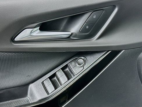 New 2026 Chevrolet Equinox RS AWD/4WD image 19