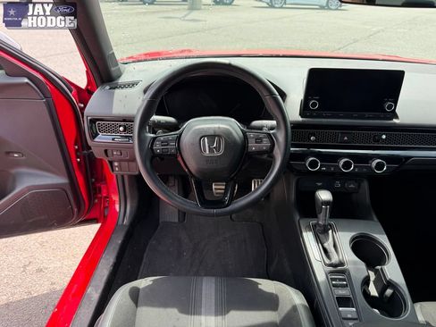 Used 2022 Honda Civic Sport image 15