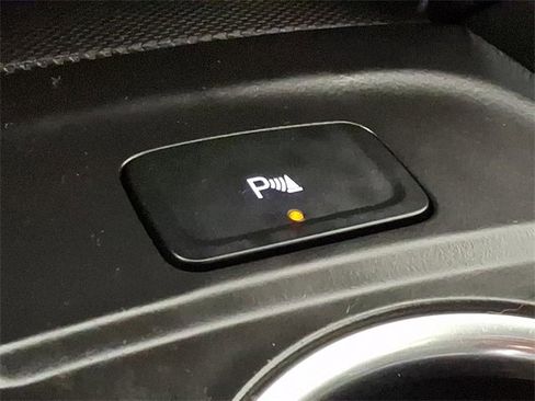 Used 2022 Chevrolet Equinox LT image 25