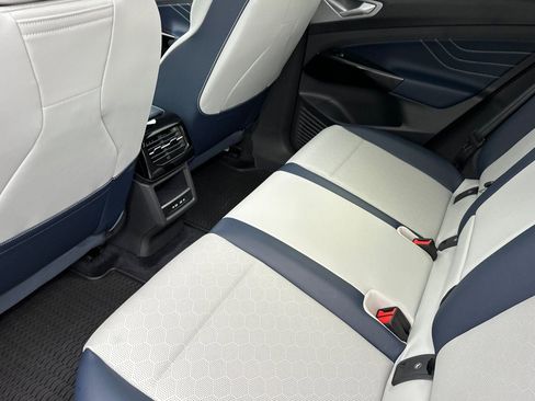 New 2026 Volkswagen ID.4 Pro S AWD/4WD image 11