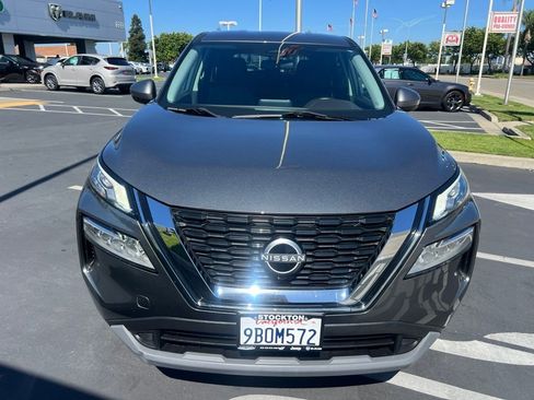 Used 2022 Nissan Rogue SV FWD image 8