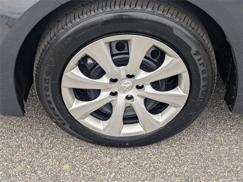 Used 2025 Toyota Corolla LE image 15