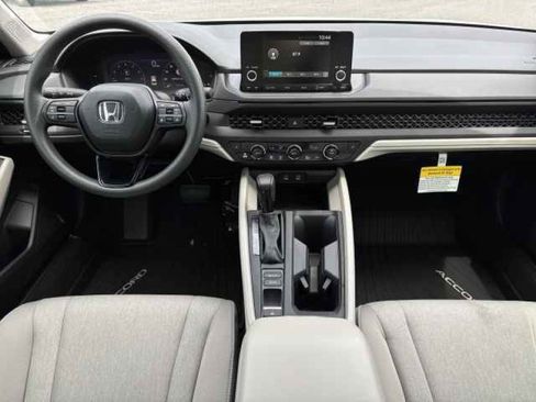 New 2025 Honda Accord SE image 2