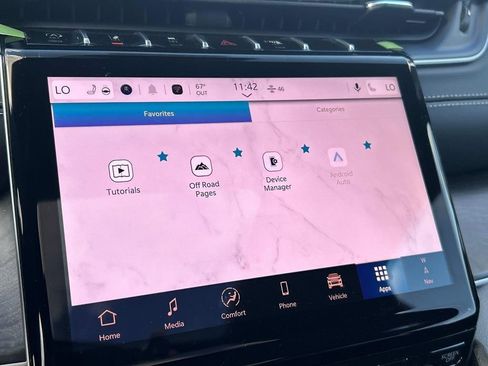 New 2025 Jeep Grand Cherokee Limited image 11