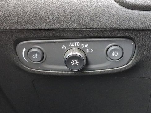 Used 2023 Buick Encore GX Select w/ Sport Touring Package image 19