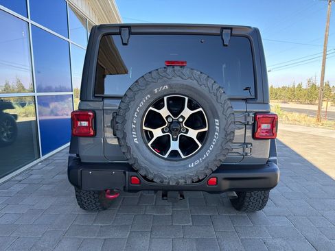 Used 2020 Jeep Wrangler Unlimited Rubicon AWD/4WD image 6
