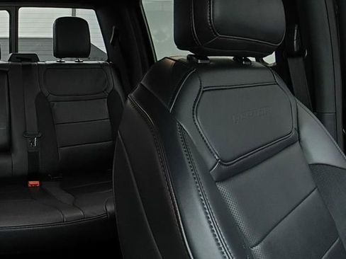 Used 2025 Ford F150 Raptor AWD/4WD image 24