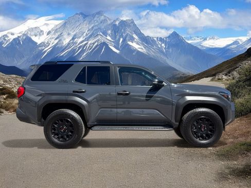 Used 2025 Toyota 4Runner TRD Off-Road Premium AWD/4WD image 6