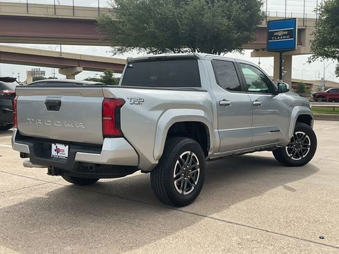 Used 2024 Toyota Tacoma TRD Sport RWD image 5
