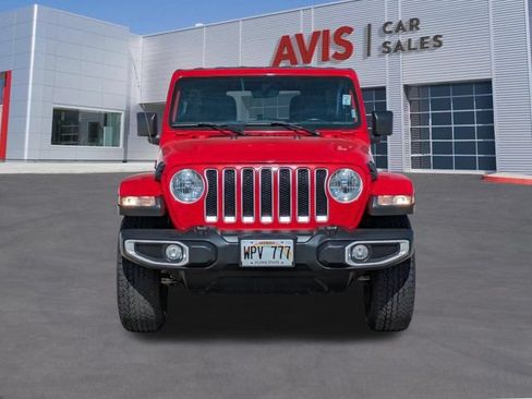Used 2022 Jeep Wrangler Unlimited Sahara w/ Cold Weather Group AWD/4WD image 2