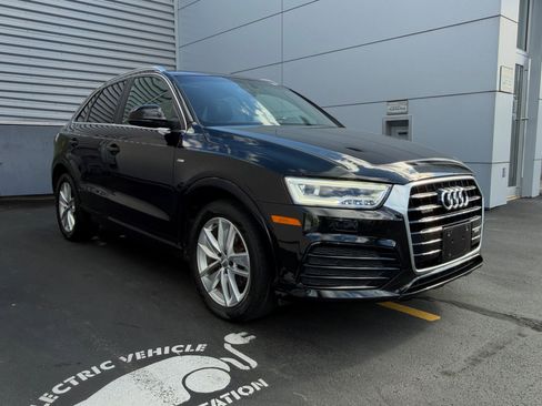 Used 2018 Audi Q3 2.0T Premium Plus w/ Premium Plus Package AWD/4WD image 7