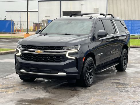 Used 2021 Chevrolet Suburban LS AWD/4WD image 5