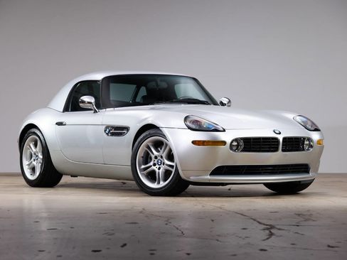 Used 2002 BMW Z8 image 3