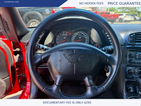 Used 2002 Chevrolet Corvette Coupe w/ Preferred Equipment Group2 RWD image 18