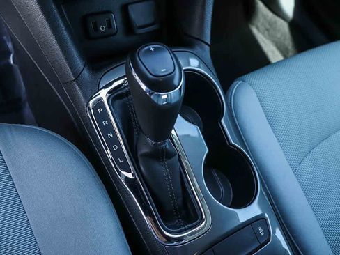 Used 2019 Chevrolet Cruze LS w/ LS Convenience Package FWD image 19