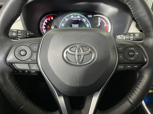 Used 2022 Toyota RAV4 Limited image 15