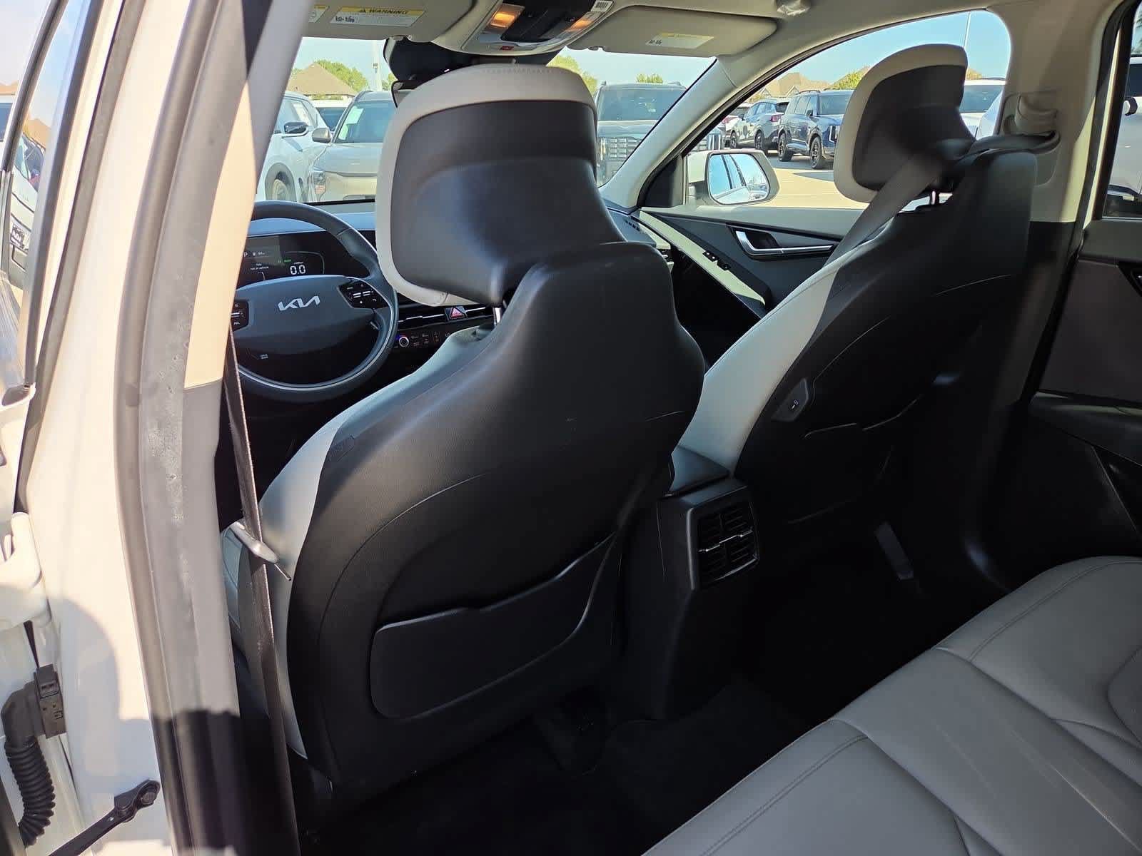 Certified 2023 Kia Niro EX FWD image 17